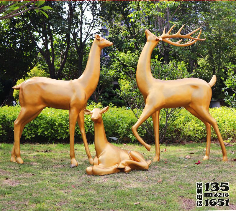 玻璃鋼仿銅公園仿真動(dòng)物一家三口梅花鹿雕塑 玻璃鋼仿銅公園仿真動(dòng)物一家三口梅花鹿雕塑