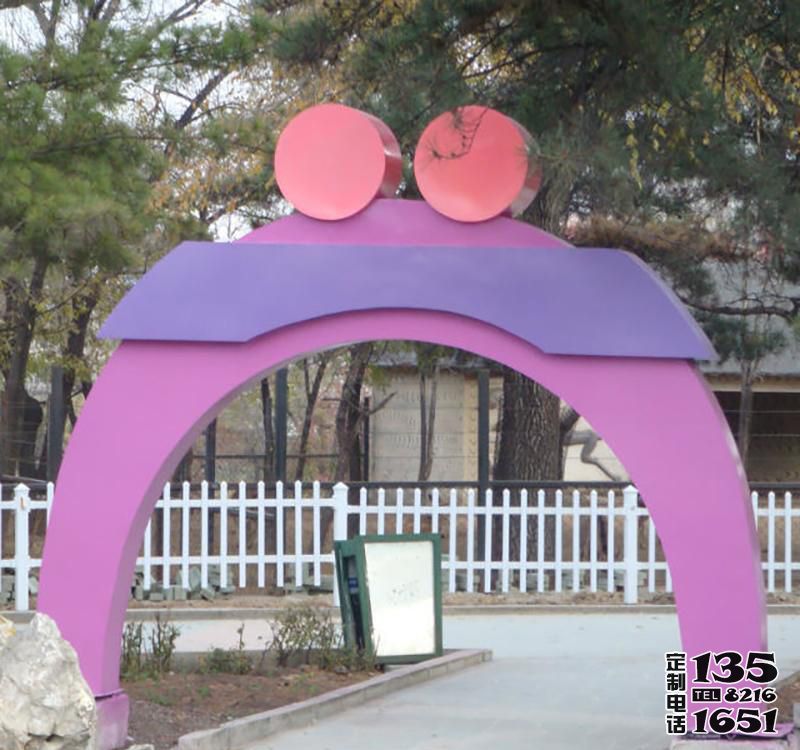 公園創(chuàng)意抽象玻璃鋼愛(ài)心雕塑 公園創(chuàng)意抽象玻璃鋼愛(ài)心雕塑