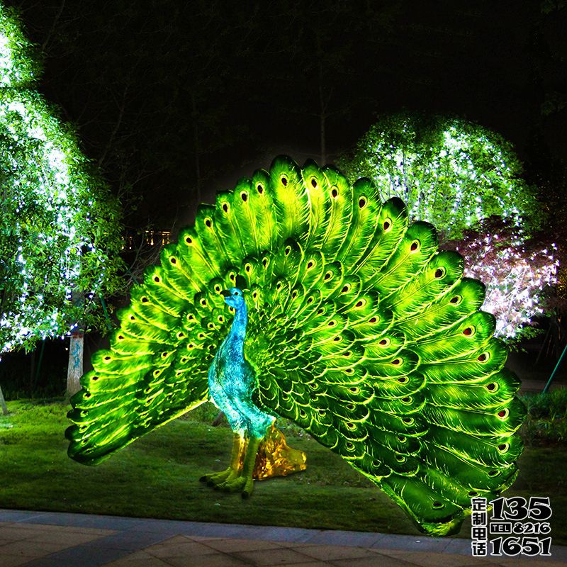 戶外景觀一只驕傲的玻璃鋼彩繪仿真動(dòng)物夜晚照明孔雀雕塑 戶外景觀一只驕傲的玻璃鋼彩繪仿真動(dòng)物夜晚照明孔雀雕塑