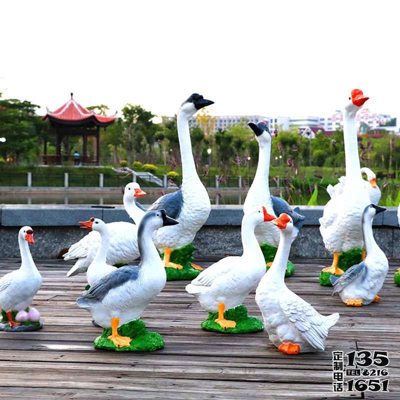 農(nóng)場(chǎng)玻璃鋼仿真彩繪鵝雕塑 農(nóng)場(chǎng)玻璃鋼仿真彩繪鵝雕塑