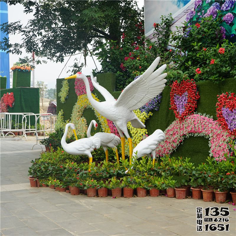 動物園廣場創(chuàng)意玻璃鋼鶴雕塑 動物園廣場創(chuàng)意玻璃鋼鶴雕塑
