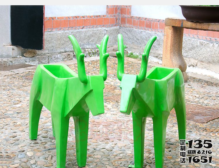 花園創(chuàng)意玻璃鋼幾何動物花盆雕塑 花園創(chuàng)意玻璃鋼幾何動物花盆雕塑