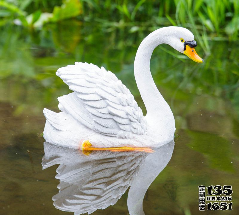 池塘庭院別墅水池仿真動物玻璃鋼天鵝雕塑 池塘庭院別墅水池仿真動物玻璃鋼天鵝雕塑