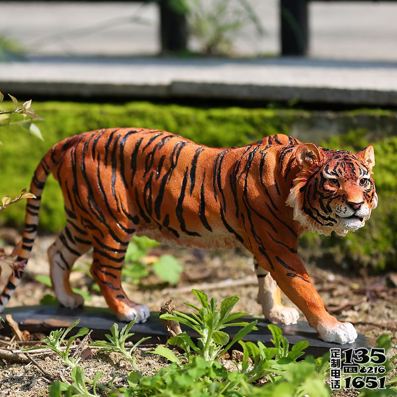 公園景區(qū)玻璃鋼仿真動(dòng)物景觀老虎雕塑園林大型擺件 公園景區(qū)玻璃鋼仿真動(dòng)物景觀老虎雕塑園林大型擺件