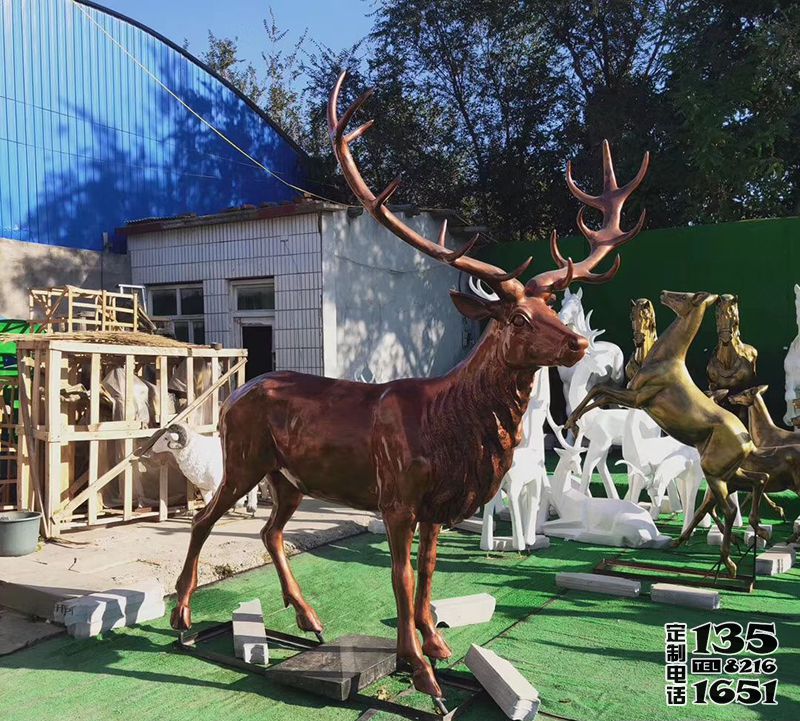公園景區(qū)玻璃鋼仿銅戶外大型梅花鹿雕塑 公園景區(qū)玻璃鋼仿銅戶外大型梅花鹿雕塑