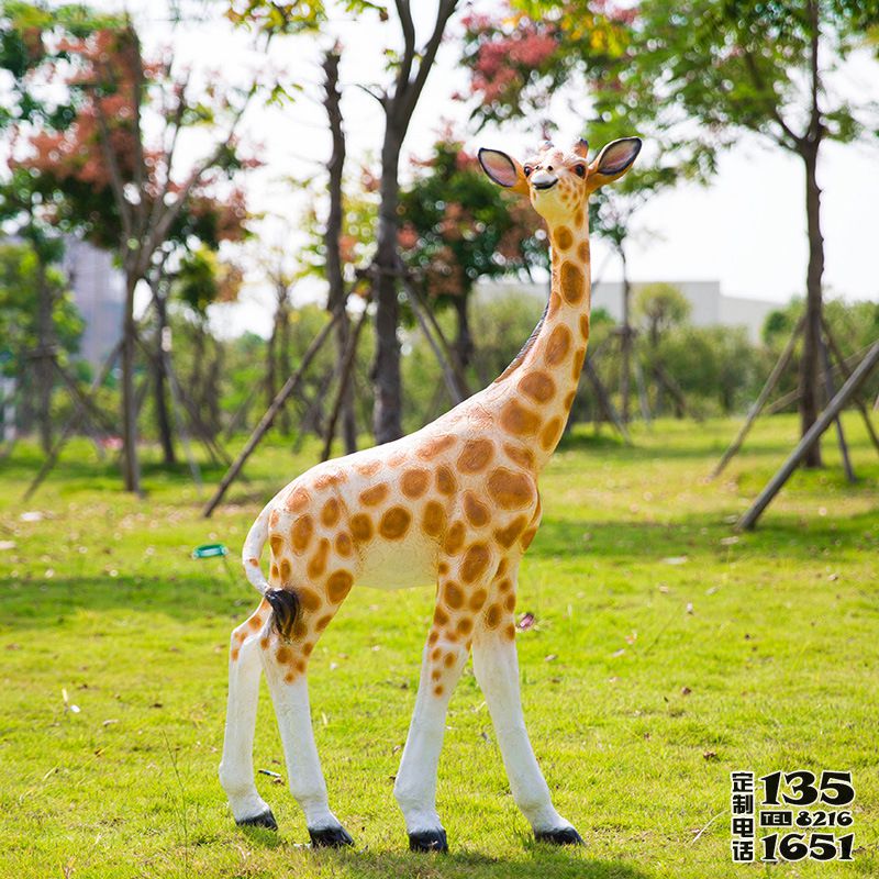 動(dòng)物園大型景觀仿真動(dòng)物長(zhǎng)頸鹿雕塑 動(dòng)物園大型景觀仿真動(dòng)物長(zhǎng)頸鹿雕塑