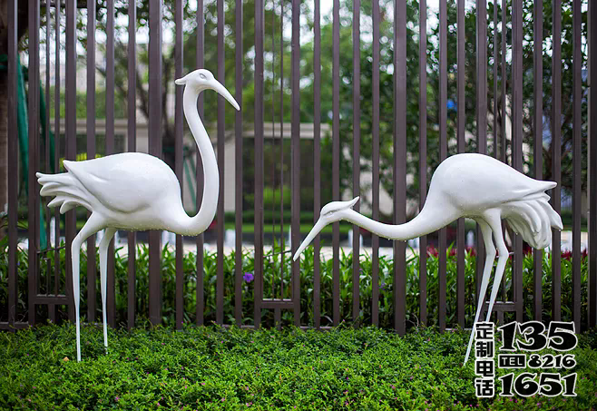 戶外公園創(chuàng)意玻璃鋼兩只丹頂鶴雕塑 戶外公園創(chuàng)意玻璃鋼兩只丹頂鶴雕塑