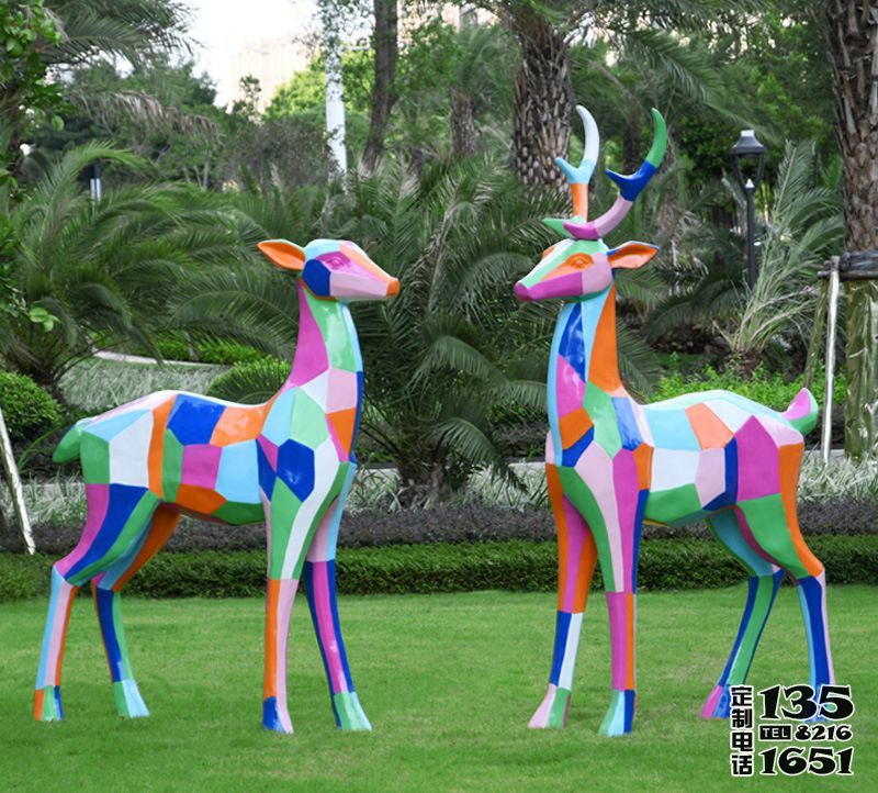 公園草坪玻璃鋼彩繪戶外景觀裝飾品幾何鹿雕 公園草坪玻璃鋼彩繪戶外景觀裝飾品幾何鹿雕
